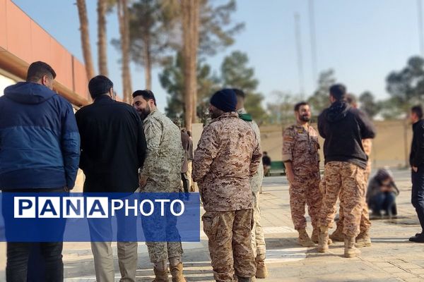 مراسم عزاداری حضرت ام‌البنین(س) همراه با تجلیل از خانواده‌های شهدا در رباط‌کریم