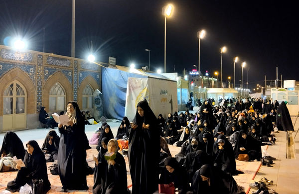 مراسم سومین شب قدر در حرم حضرت معصومه(س)