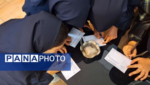 انتخابات شورای دانش‌آموزی در دبیرستان شهید قویدل