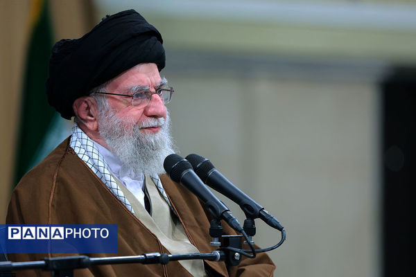 دیدار فعالان اقتصادی با رهبر انقلاب