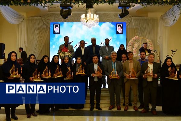 برگزاری مراسم گرامیداشت مقام معلم در بهارستان‌دو