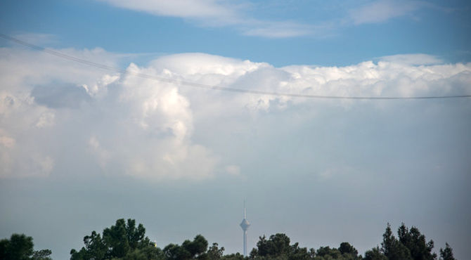 هوای تهران در مرز آلودگی قرار گرفت