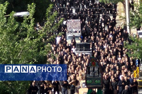 زنان و مردان بن در آیین گل‌زنی؛ هم‌نوا با کاروان کربلا