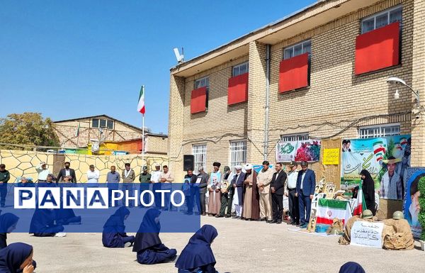آیین افتتاحیه طرح بازگشایی مدارس و زنگ ایثار و مقاومت در شهرستان صالح آباد