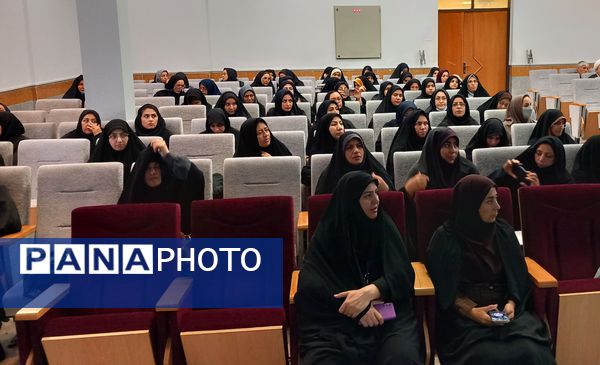 جلسه توانمند سازی مربیان ومعاونان پرورشی ناحیه 6 مشهد