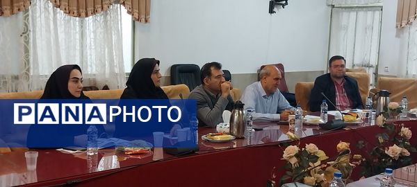 نشست هماهنگی دبیرخانه درس تفکر و سبک زندگی در مازندران 