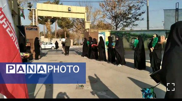 مراسم استقبال از شهید گمنام در دبیرستان دخترانه بهار آزادی فلاورجان 