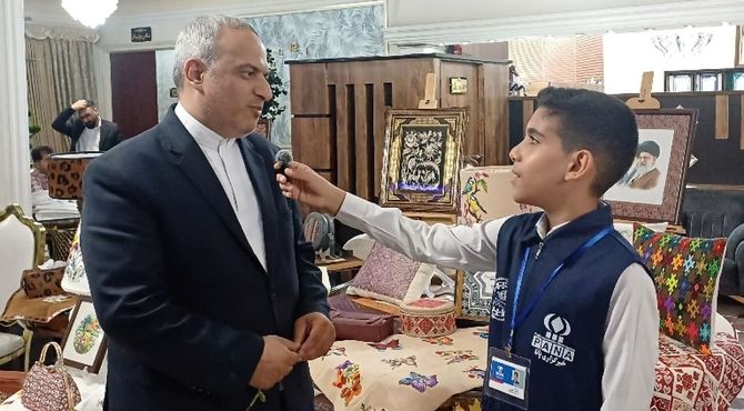 کمبود فضای آموزشی را با طرح سه‌ساله مدرسه‌سازی جبران خواهیم کرد