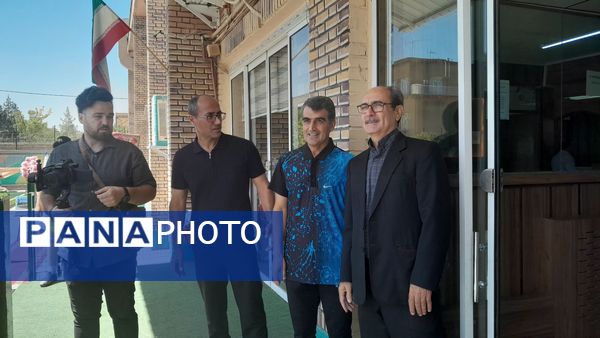 از زمین چمن تا میدان همدلی