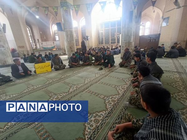 تجلی پیوند مدرسه و مسجد در خاتم