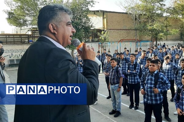 آغاز سال تحصیلی جدید در دبیرستان پسرانه عبدالحسین قفلی