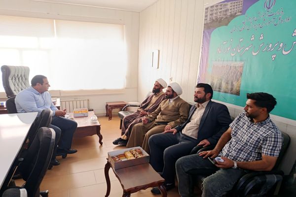 نشست مدیر آموزش و پرورش نورآباد با شهردار برخوردار
