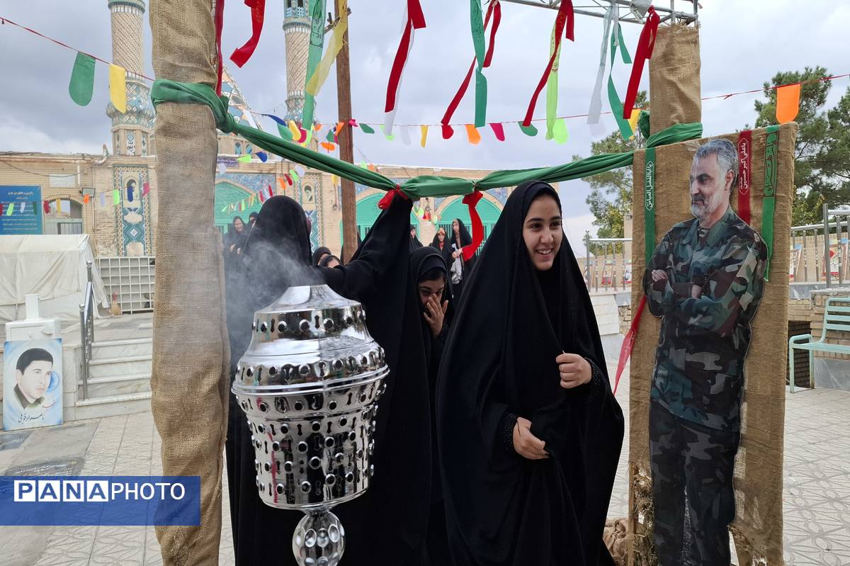 اعزام دانش‌آموزان شهرستان کهک قم به اردوی راهیان نور