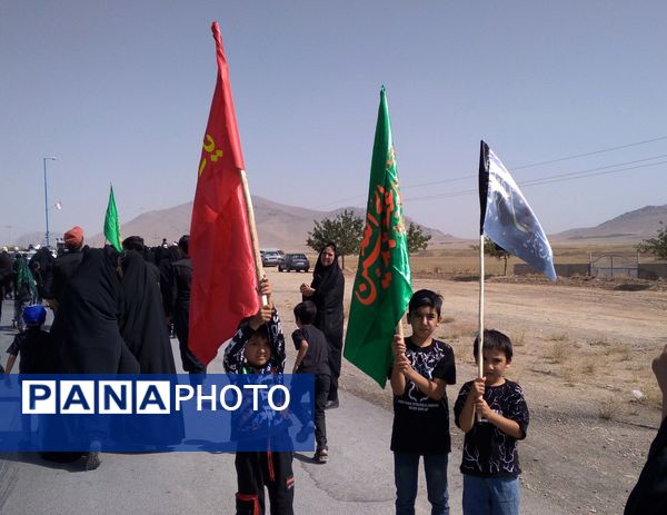 قدم‌های عاشقی از نافچ تا وردنجان به یاد کربلا