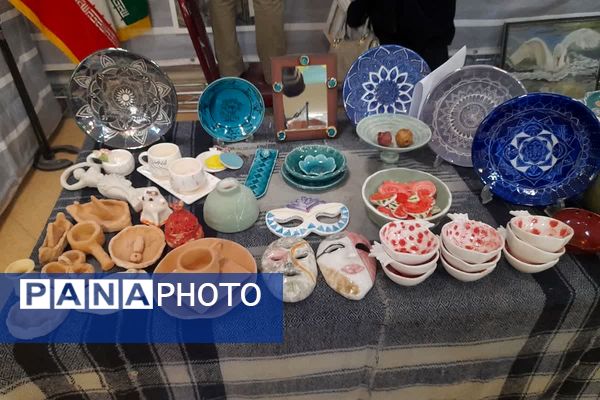 جشن توانمندی زنان  در نمایشگاه بانوان دانشگاه آزاد ملارد