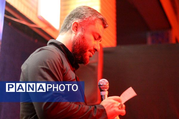 راه را باز نمایید...محرم آمد