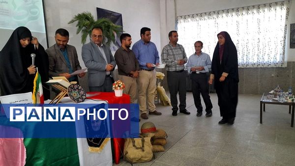 مراسم تجلیل از دانش‌آموزان برتر جشنواره فرهنگی هنری امید فردا در دبیرستان فاطمه الزهرا شهرستان اسدآباد 