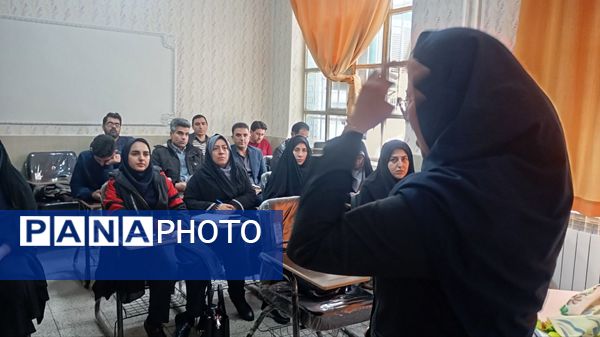 کارگاه آموزشی کمک‌های اولیه سازمان دانش‌آموزی ناحیه 2 کرج 