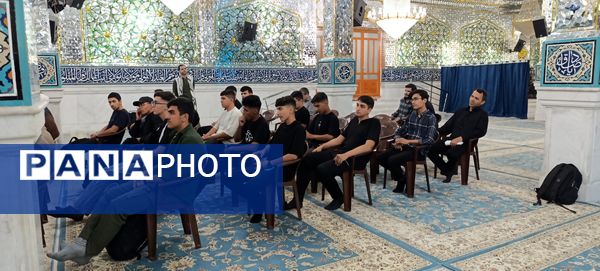 بدرقه دانش‌آموزان اعزامی به پیاده‌روی اربعین 