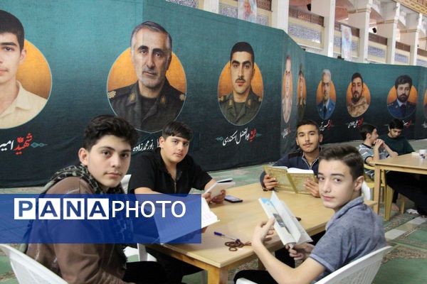 هم‌نشینی معنویت و تعلیم در مسجد