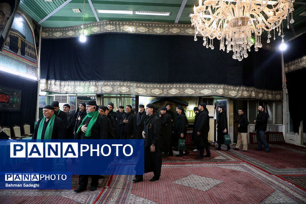  عزاداری روز تاسوعای حسینی در هیات سقاهای همدانی مقیم مرکز