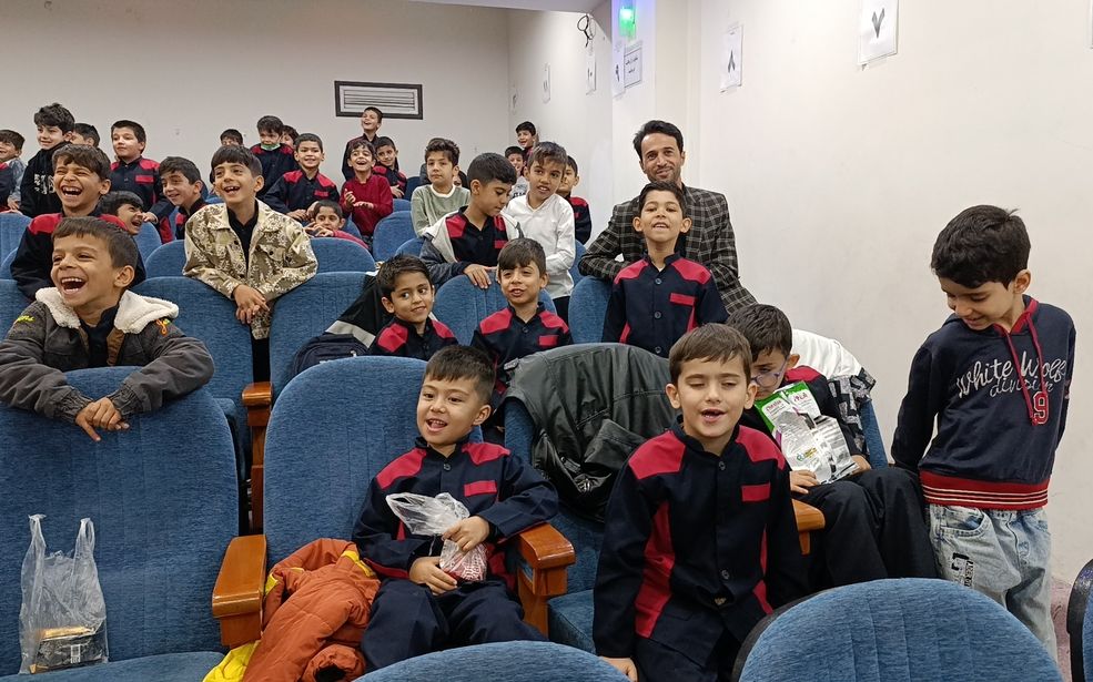 جشن روز دانش آموز در دبستان معلم یک آشخانه 