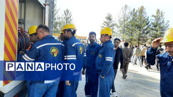 مانور سراسری زلزله در دبیرستان  پسرانه عشایر یاسوج 