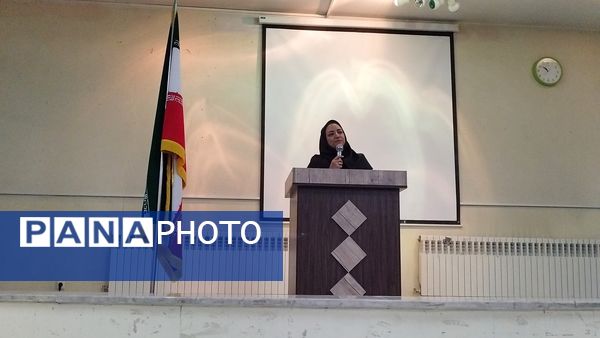 برگزاری هفته ماها در دبیرستان علامه جعفری ناحیه ۳