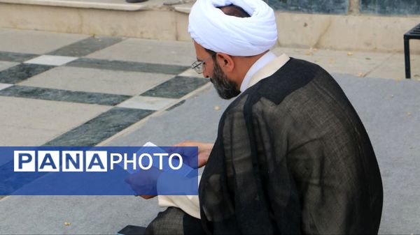 مراسم دعای پرفیض عرفه در امام‌زاده بی‌بی سکینه صفادشت