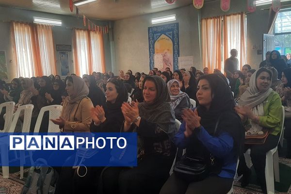 انتخابات اعضای انجمن اولیا و مربیان دبستان شهید رجبی۲ ناحیه ۶