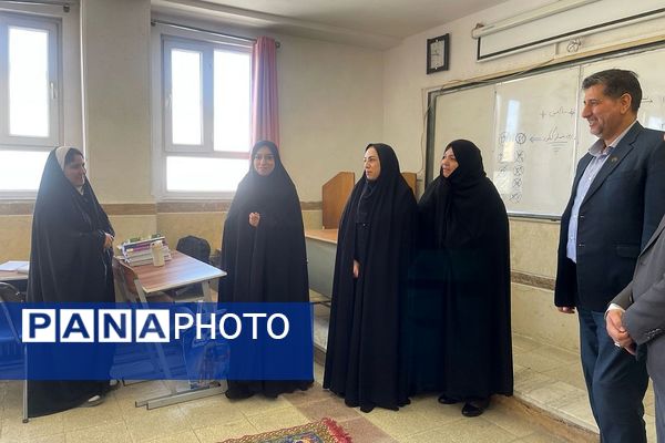 حضور و بازدید مسئولان آموزش‌وپرورش از اردوی مطالعاتی نوروزی دبیرستان نمونه سمیه شهرستان پیشوا