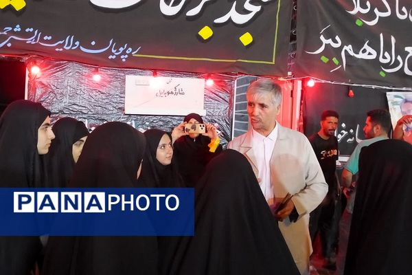 از نگاه معصوم کودک تا اشک پیرمرد؛ روایت عاشقی در موکب «عشاق‌الحسین»