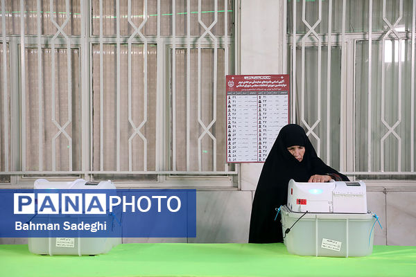 مرحله دوم انتخابات مجلس دوازدهم شورای اسلامی در مسجدالنبی میدان نبوت