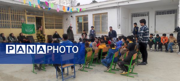 برگزاری جشن روز پدر به‌مناسبت ولادت حضرت علی(ع) در مدرسه ۱۲ فروردین کارخانه قند شیروان