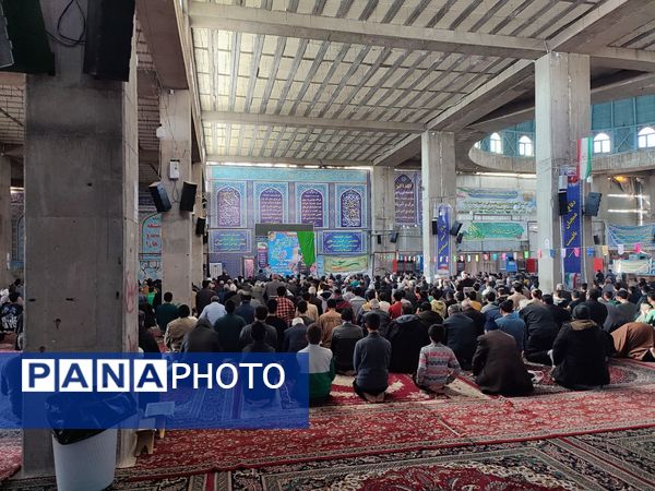 سه روز بندگی  در مسجد جامع نیشابور