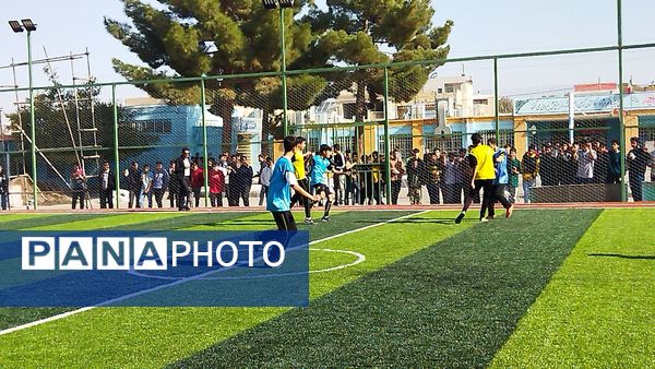 روز اول از مسابقات فوتبال المپیاد ورزشی دبیرستان شاهد ابوذر غفاری نیشابور 