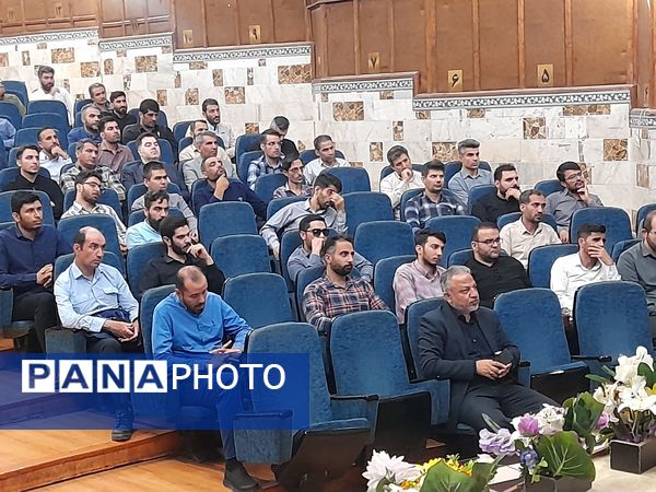 برگزاری دوره  دانش افزایی مربیان پرورشی و مشاوران جدیدالورود استان البرز
