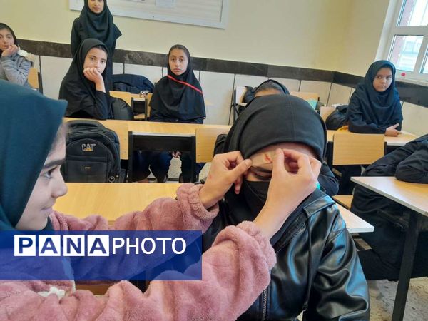 مانور زلزله در دبیرستان مادرمهربان خلیل آباد