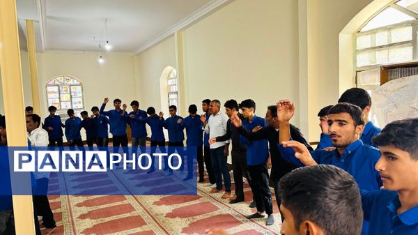 مراسم ایام فاطمیه در دبیرستان پسرانه امیرکبیر منطقه سندرک