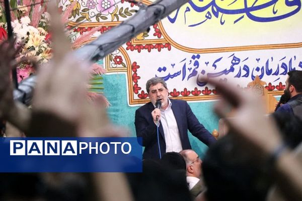 مولودی خوانی سالروز میلاد حضرت معصومه(س) با حضور جوانان و نوجوانان در قم