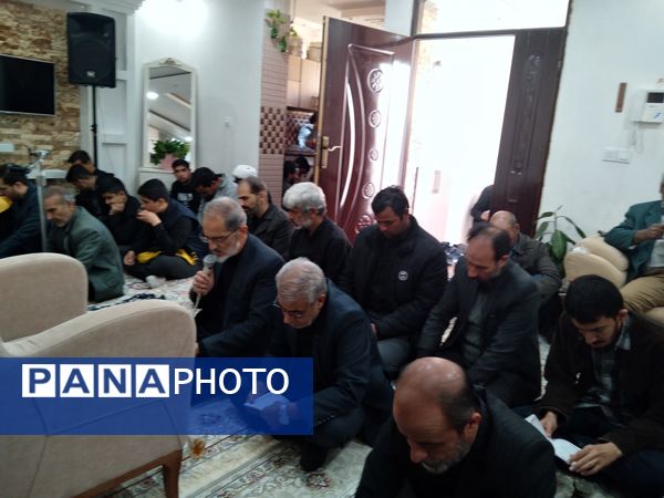 جلسه هفتگی هیات جوانان انصار الحسین هم زمان با عزاداری ایام فاطمیه در شهرستان خلیل‌آباد 
