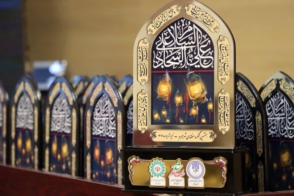 کنگره منطقه‌ای شعر محرم در تبریز به خط پایان رسید