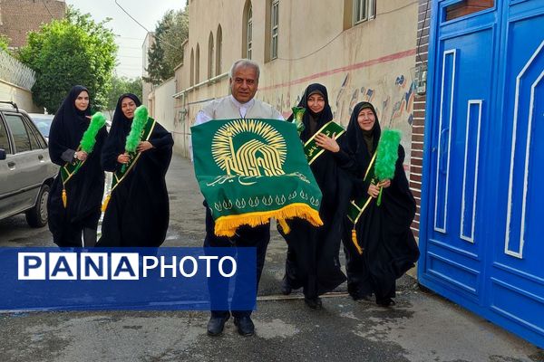 حضور خادمین آستان قدس رضوی در مدرسه شاهد کوثر رباط‌کریم به مناسبت دهه کرامت