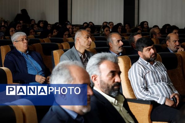 آیین گرامیداشت هفته پیوند اولیا و مربیان در آذربایجان‌غربی