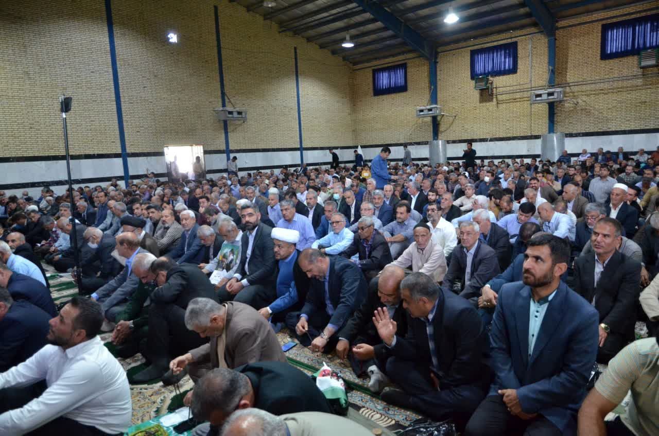 اقامه آخرین نماز جمعه ماه مبارک رمضان با حضور چشمگیر مردم گچساران