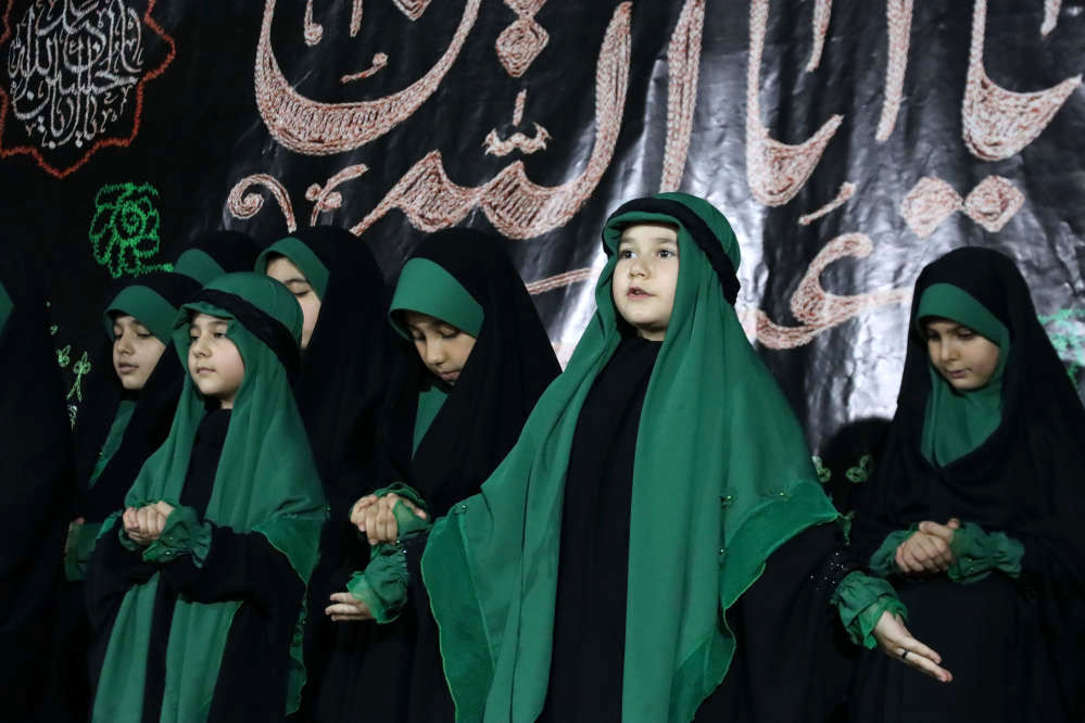حضور دانش‌آموزان و معلمان در هیئت فرهنگیان اسلامشهر