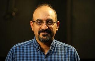 امیر مشهدی‌عباس نمایش «اطربمو» را به صحنه‌ می‌آورد