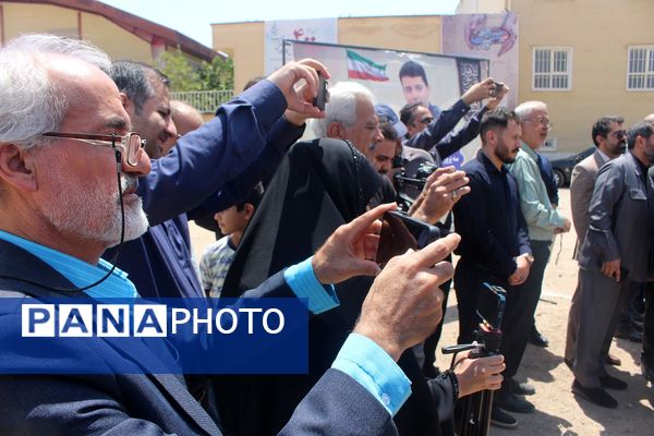 آیین کلنگ زنی احداث سه واحد آموزشی در قم