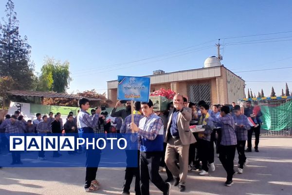 استقبال از شهید گمنام در دبیرستان معارف صدرا ولایت 