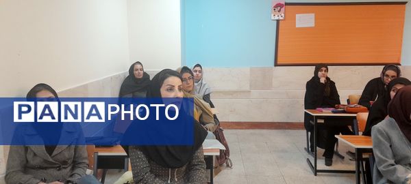 برگزاری کارگاه قطبی آموزش خوشنویسی ویژه دبیران هنر در شهرستان ملارد